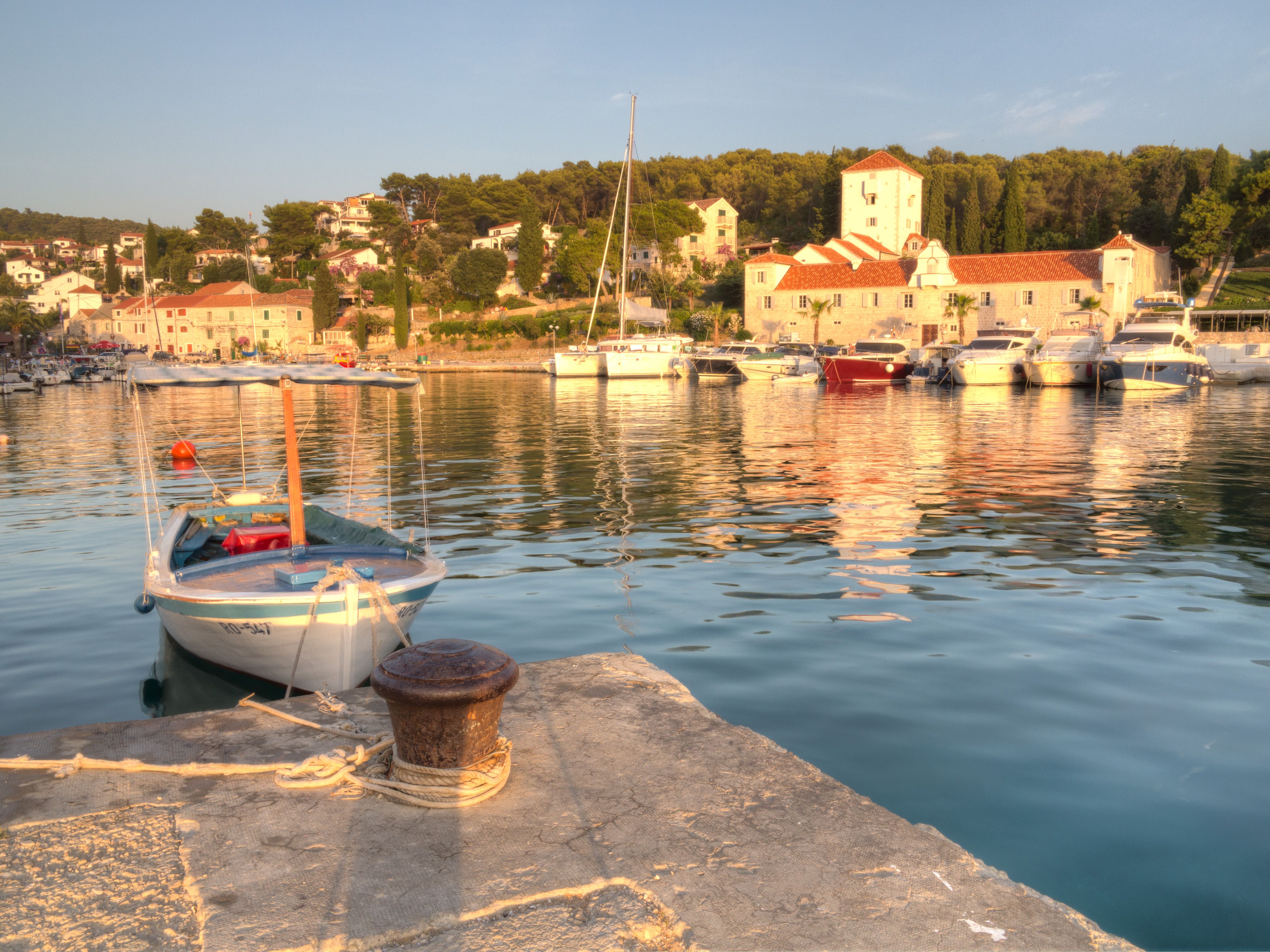 Šolta and the Nearby Coves